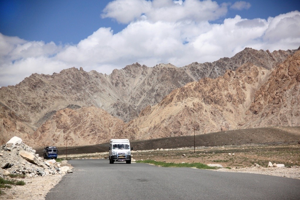 ตะลุยดินแดนโลกพระจันทร์ Leh-Ladakh