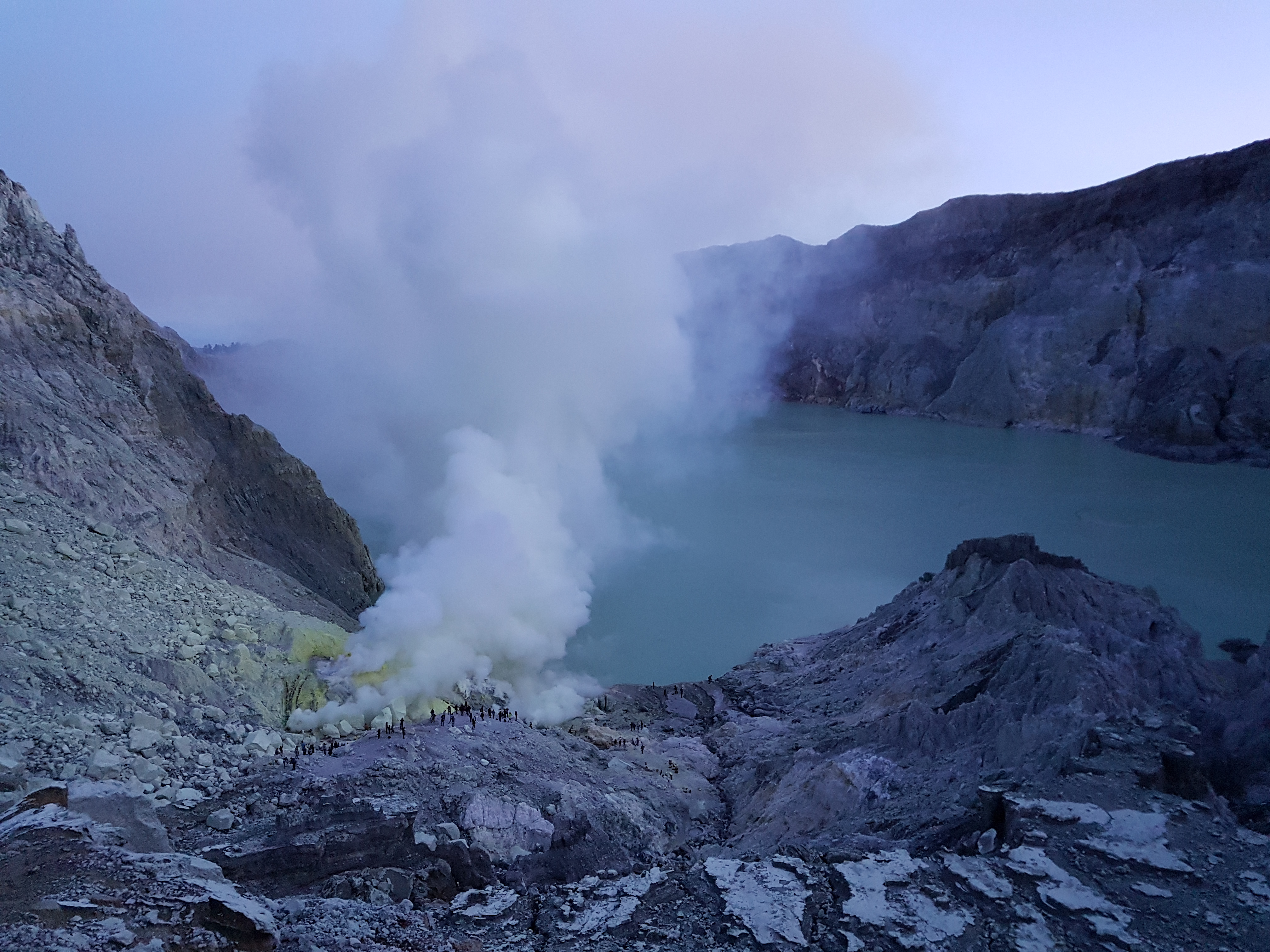 ADVENTURE AHEAD!!, Bromo-Ijen Indonesia