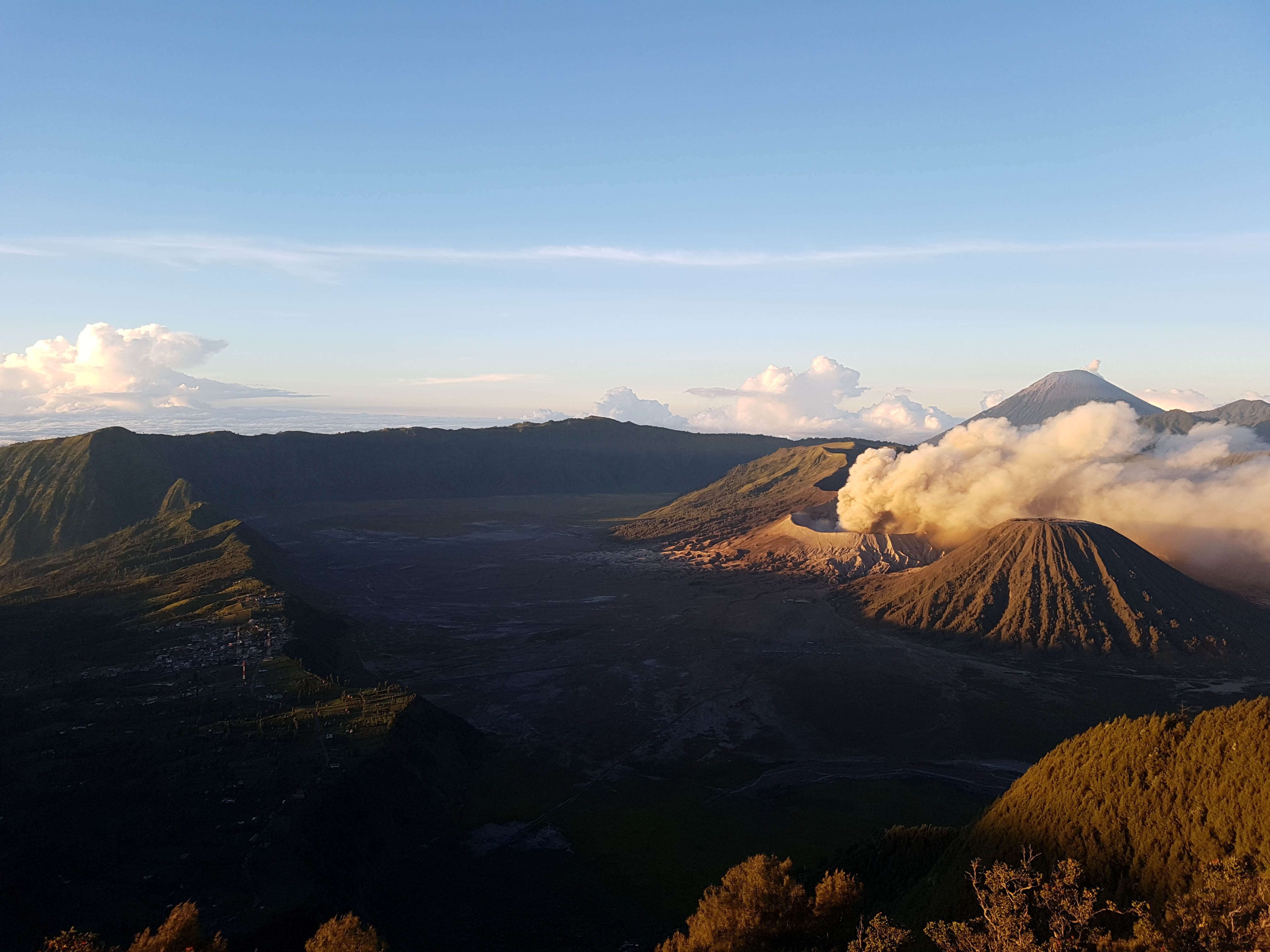 ADVENTURE AHEAD!!, Bromo-Ijen Indonesia