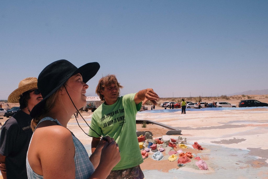 Salvation Mountain ภูเขาสีรุ้งแห่งความเชื่อและความฝัน