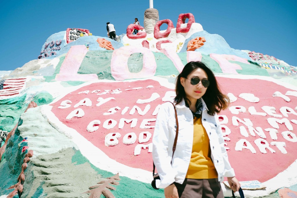 Salvation Mountain ภูเขาสีรุ้งแห่งความเชื่อและความฝัน