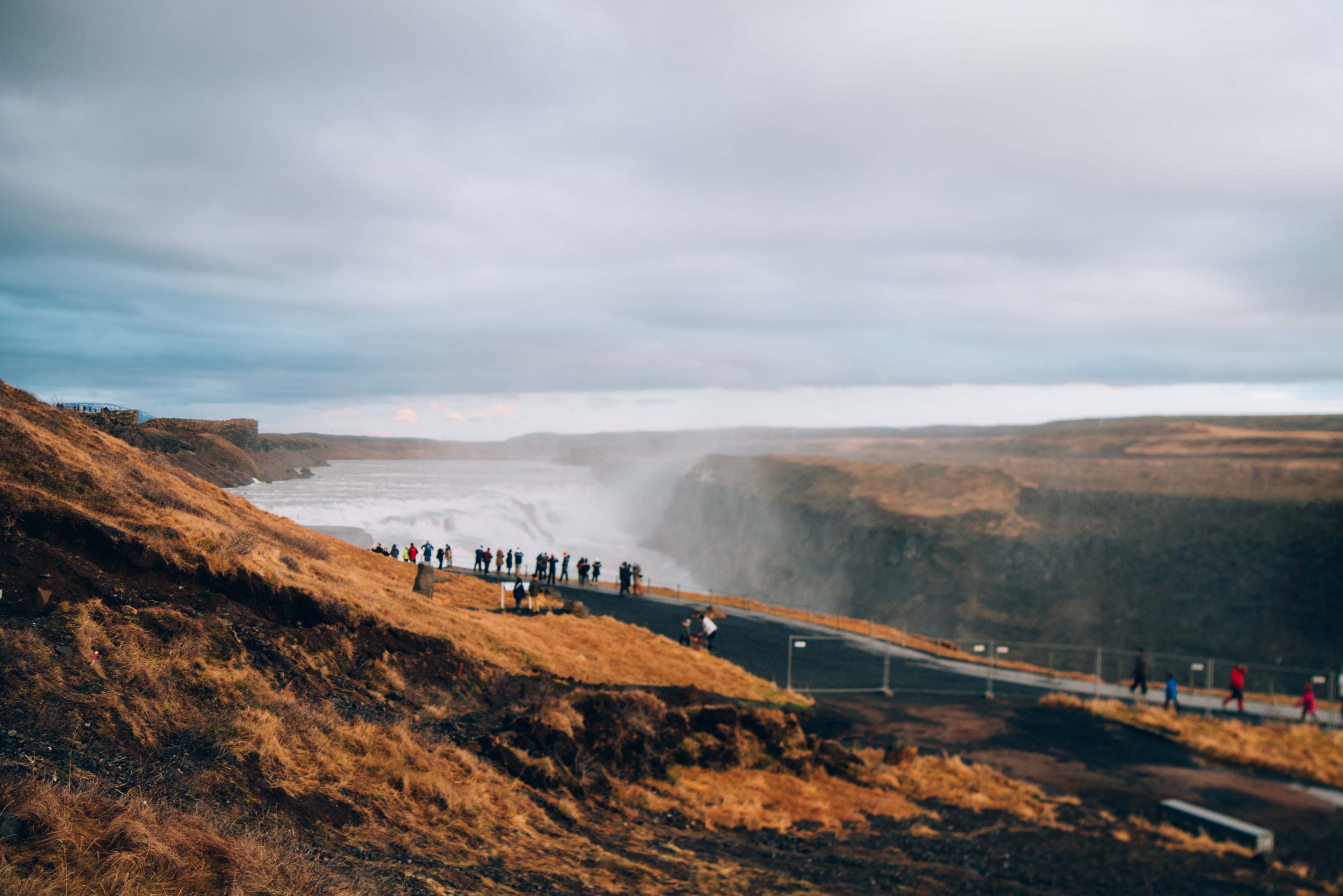 Compact Guide, to West Iceland.