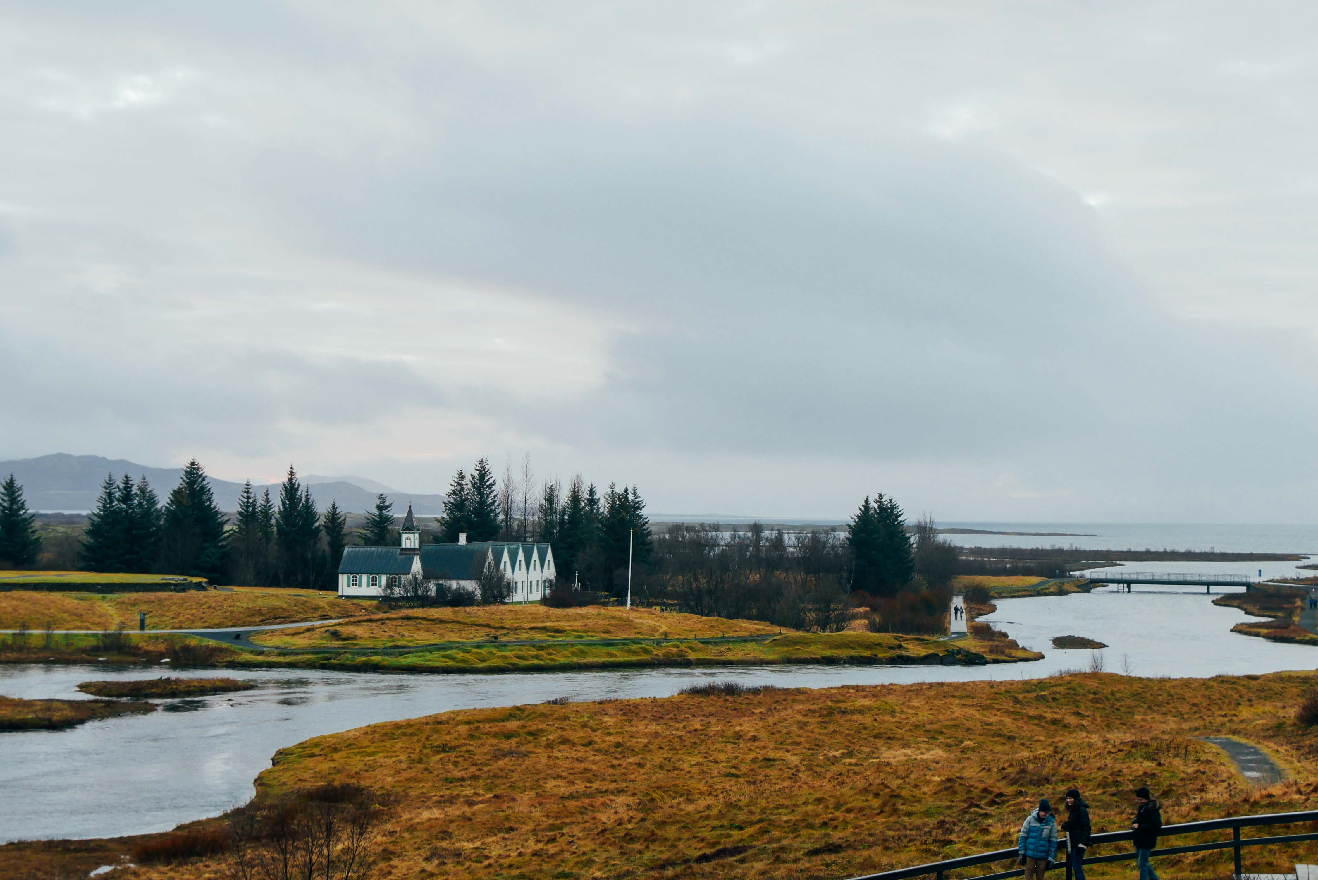 Compact Guide, to West Iceland.