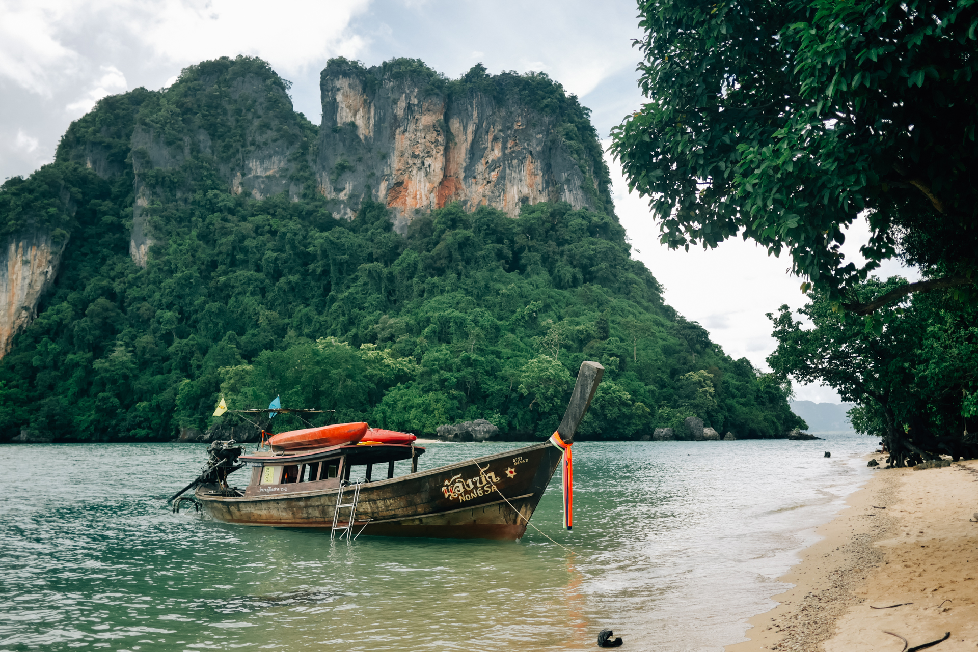 เกาะยาวน้อย ทริปใกล้ชิดธรรมชาติ สัมผัสวิถีชีวิตชุมชนชาวเกาะ