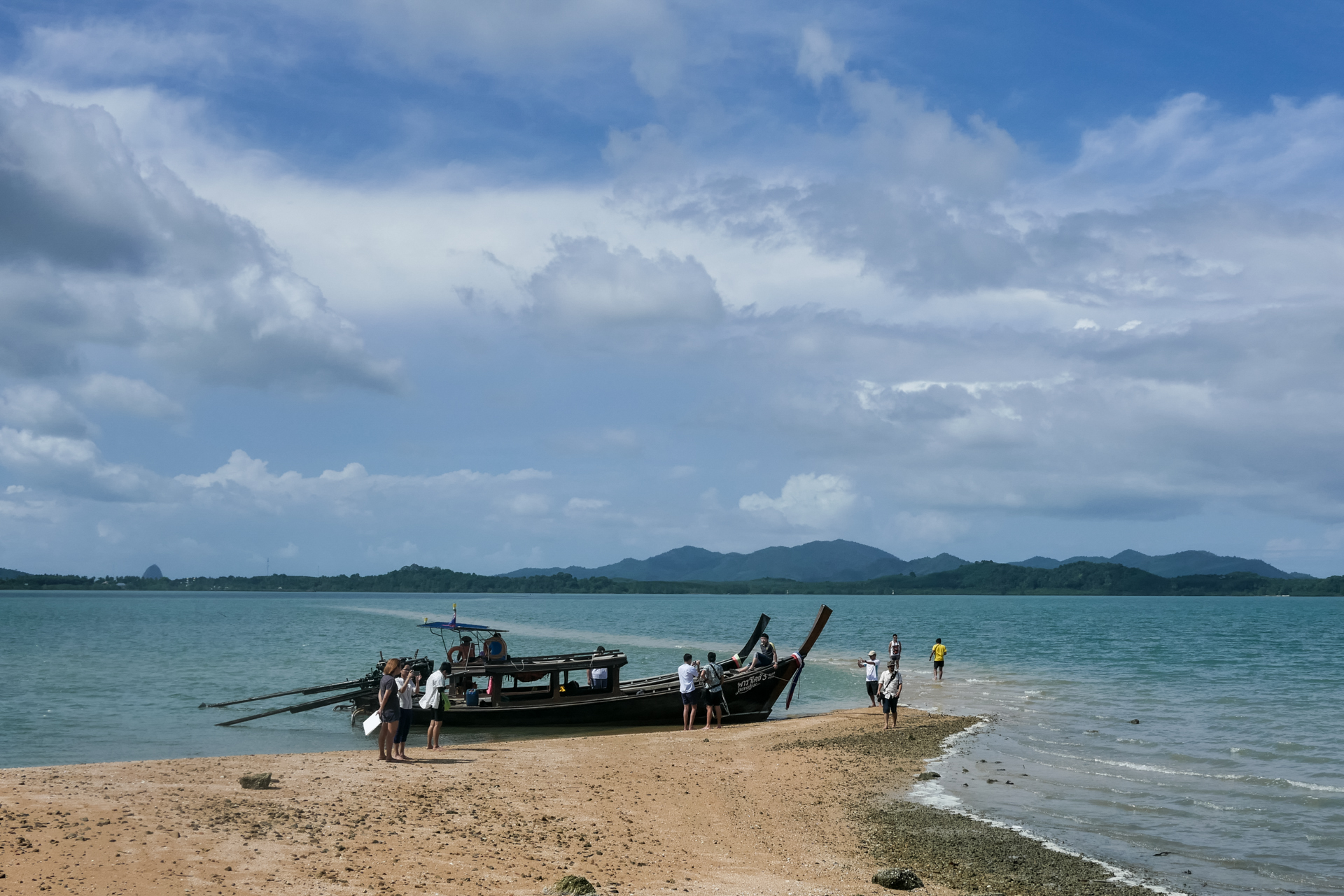 เกาะยาวน้อย ทริปใกล้ชิดธรรมชาติ สัมผัสวิถีชีวิตชุมชนชาวเกาะ