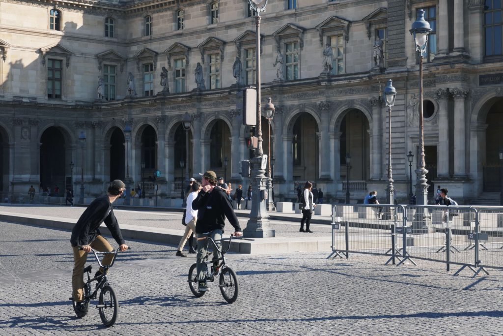 Paris Stay! เดินชิวๆ นอนโรงแรมเก๋ ใช้ชีวิตสวยๆที่ปารีสกัน