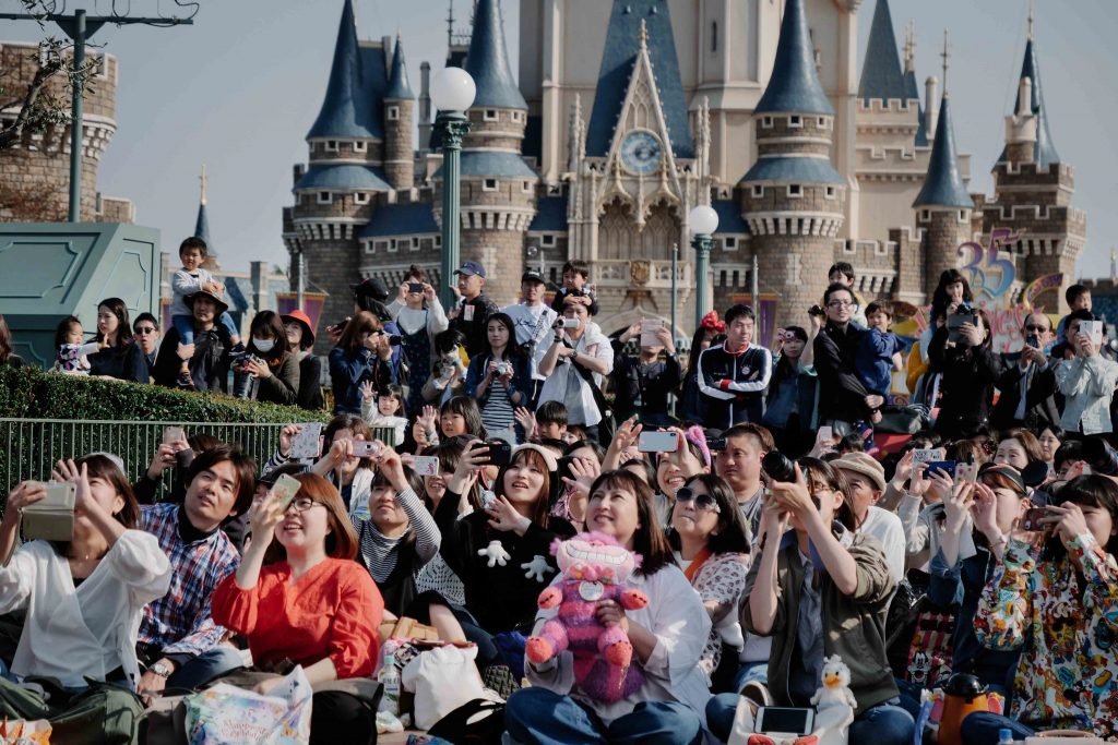 Tokyo Disneyland Resort 35th &#8216;Happiest Celebration!&#8217; MUST DO!