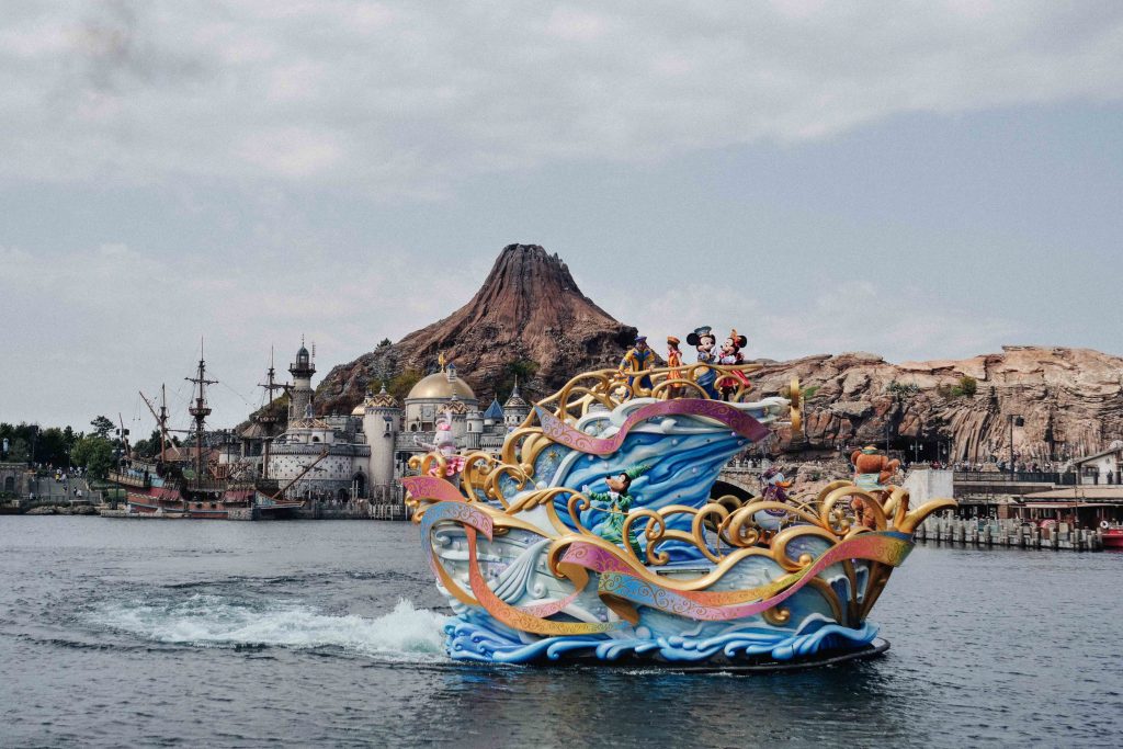 Tokyo Disneyland Resort 35th &#8216;Happiest Celebration!&#8217; MUST DO!