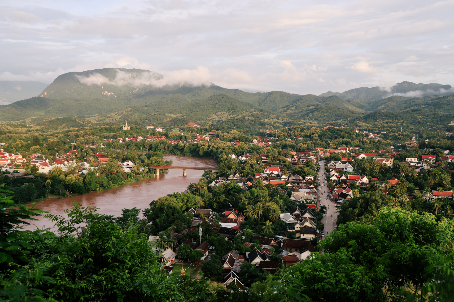 GO OFFLINE IN LUANG PRABANG, Laos