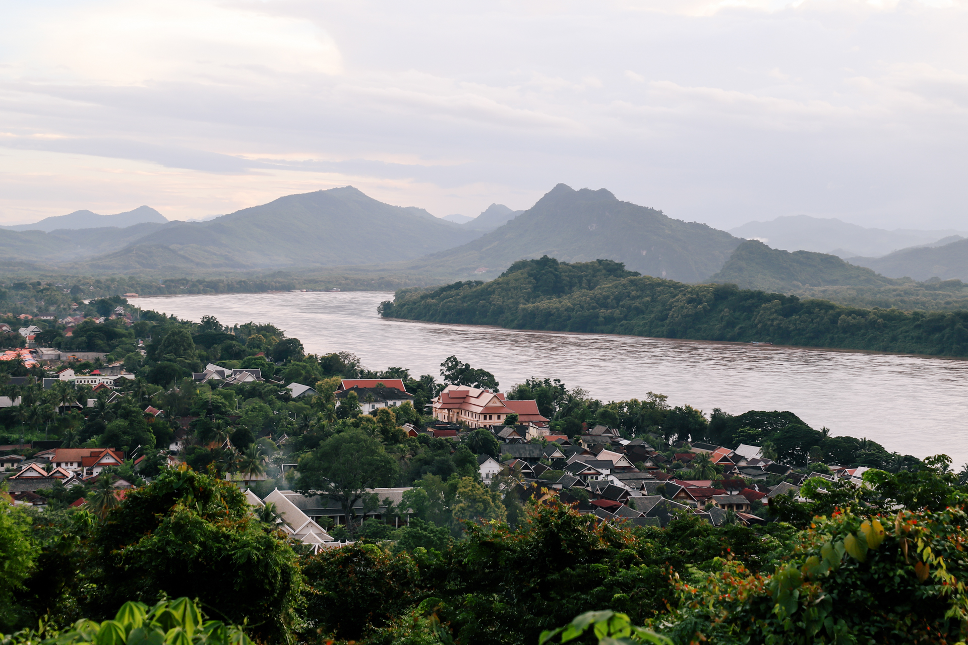 GO OFFLINE IN LUANG PRABANG, Laos