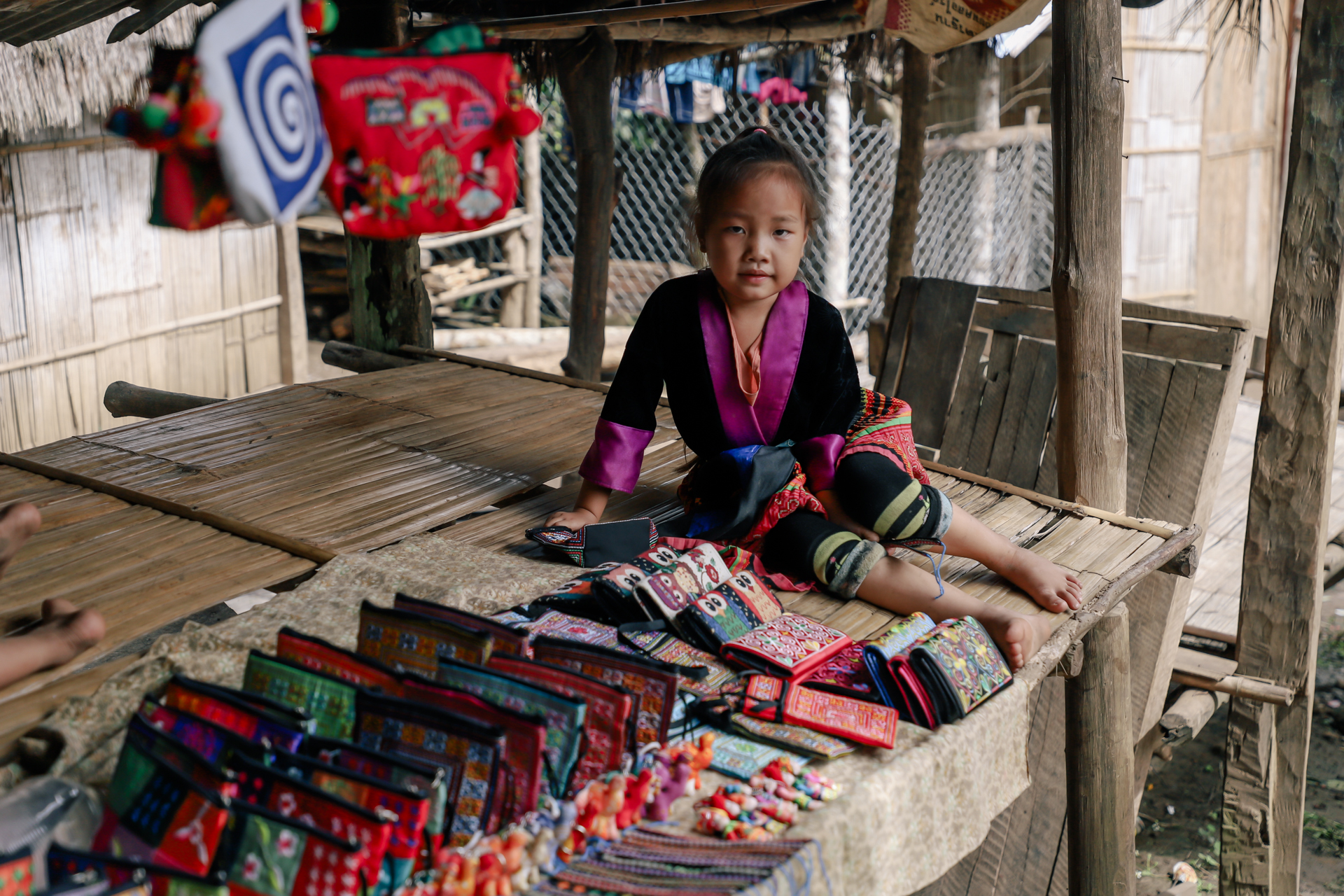 GO OFFLINE IN LUANG PRABANG, Laos