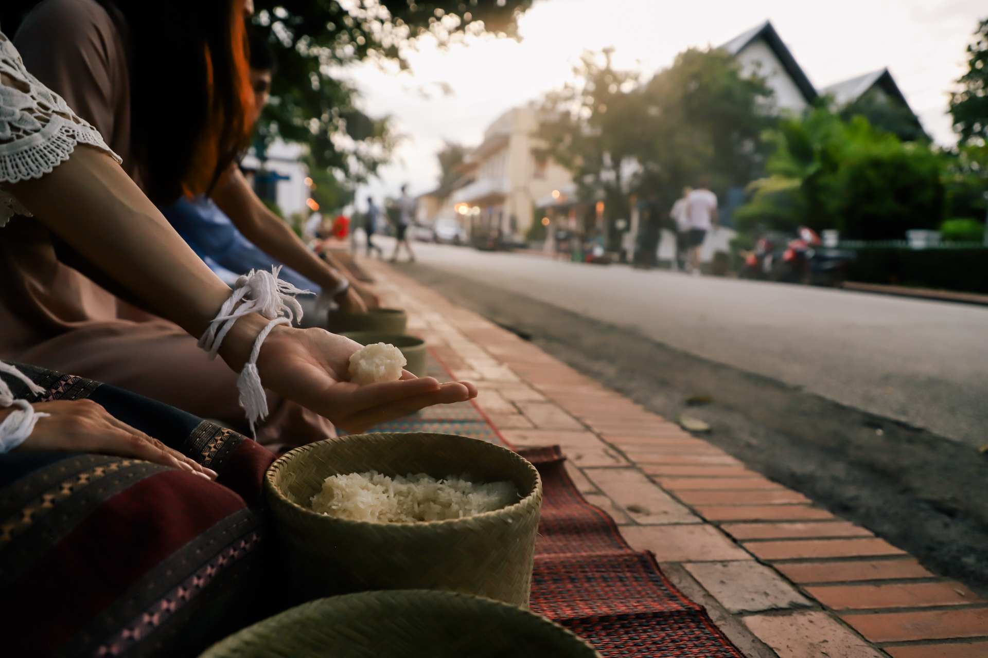 GO OFFLINE IN LUANG PRABANG, Laos