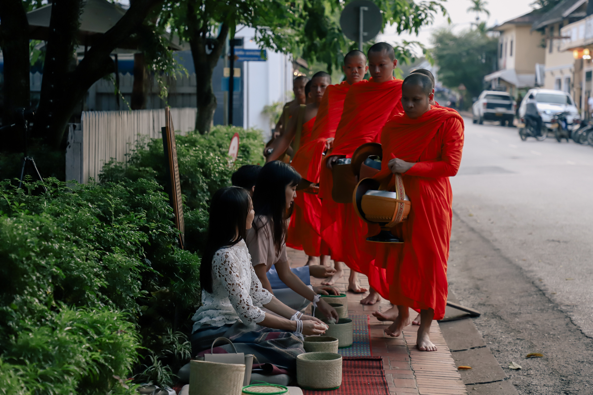 GO OFFLINE IN LUANG PRABANG, Laos