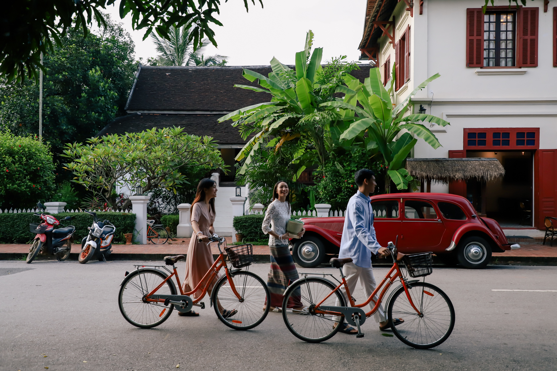 GO OFFLINE IN LUANG PRABANG, Laos