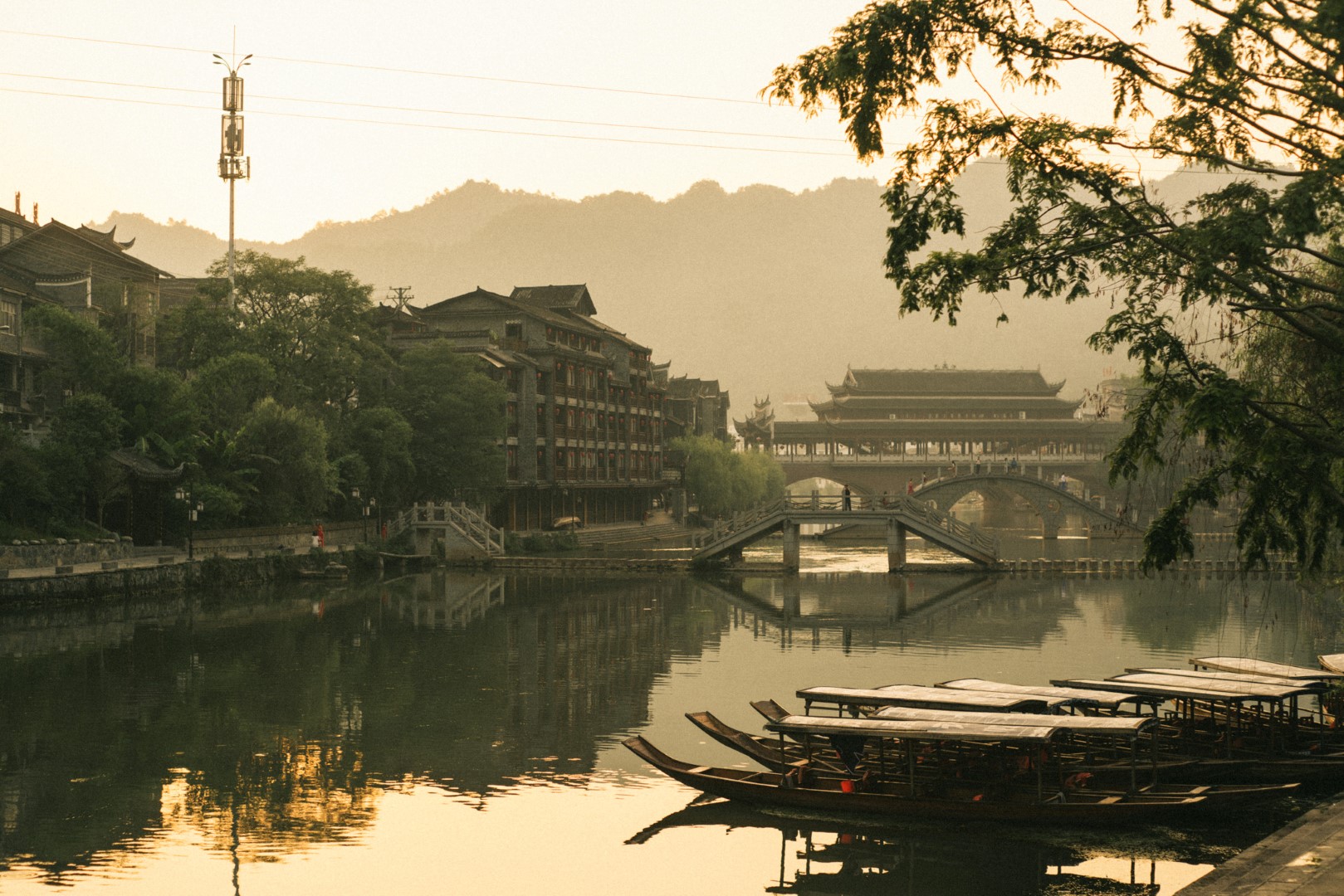 China Like Never Before, Changsha Zhangjiajie Fenghuang