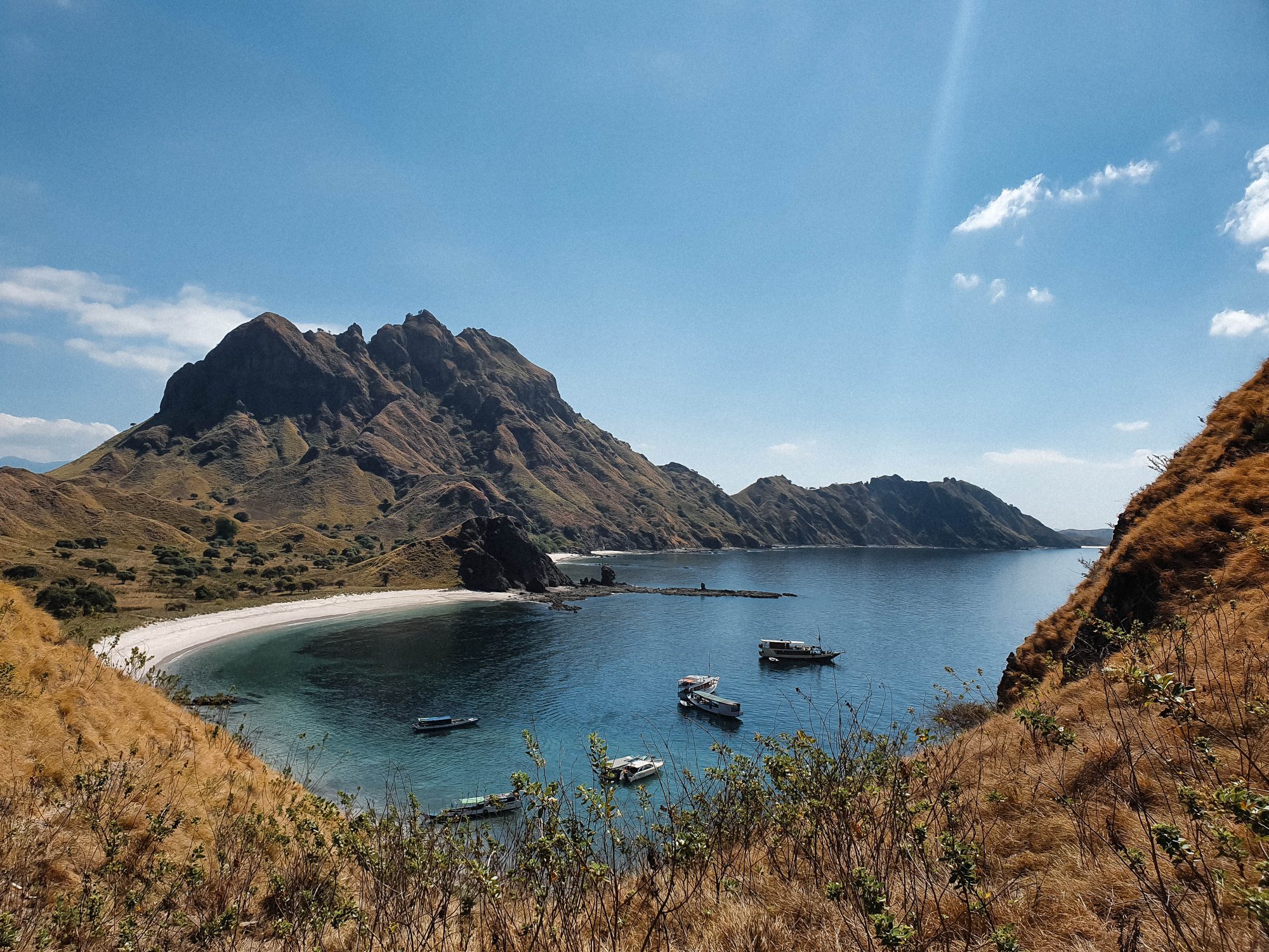 Live in No Land, Komodo &#8211; Flores Island!