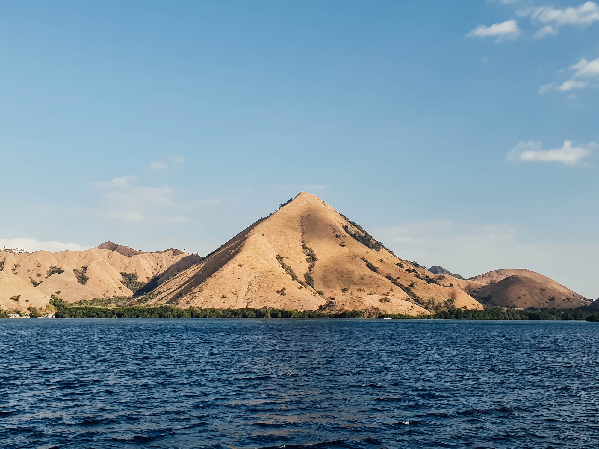 Live in No Land, Komodo &#8211; Flores Island!