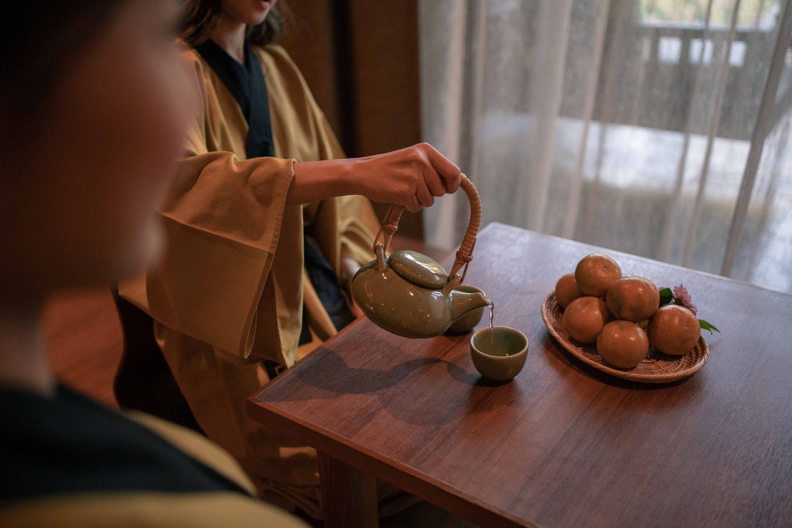 เลาะลำธาร บ้านต้นไม้ แคมป์ปิ้งยามเย็น แช่Onsen และเก็บใบชา ปลายหนาวนี้ที่ &#8216;เชียงใหม่&#8217;