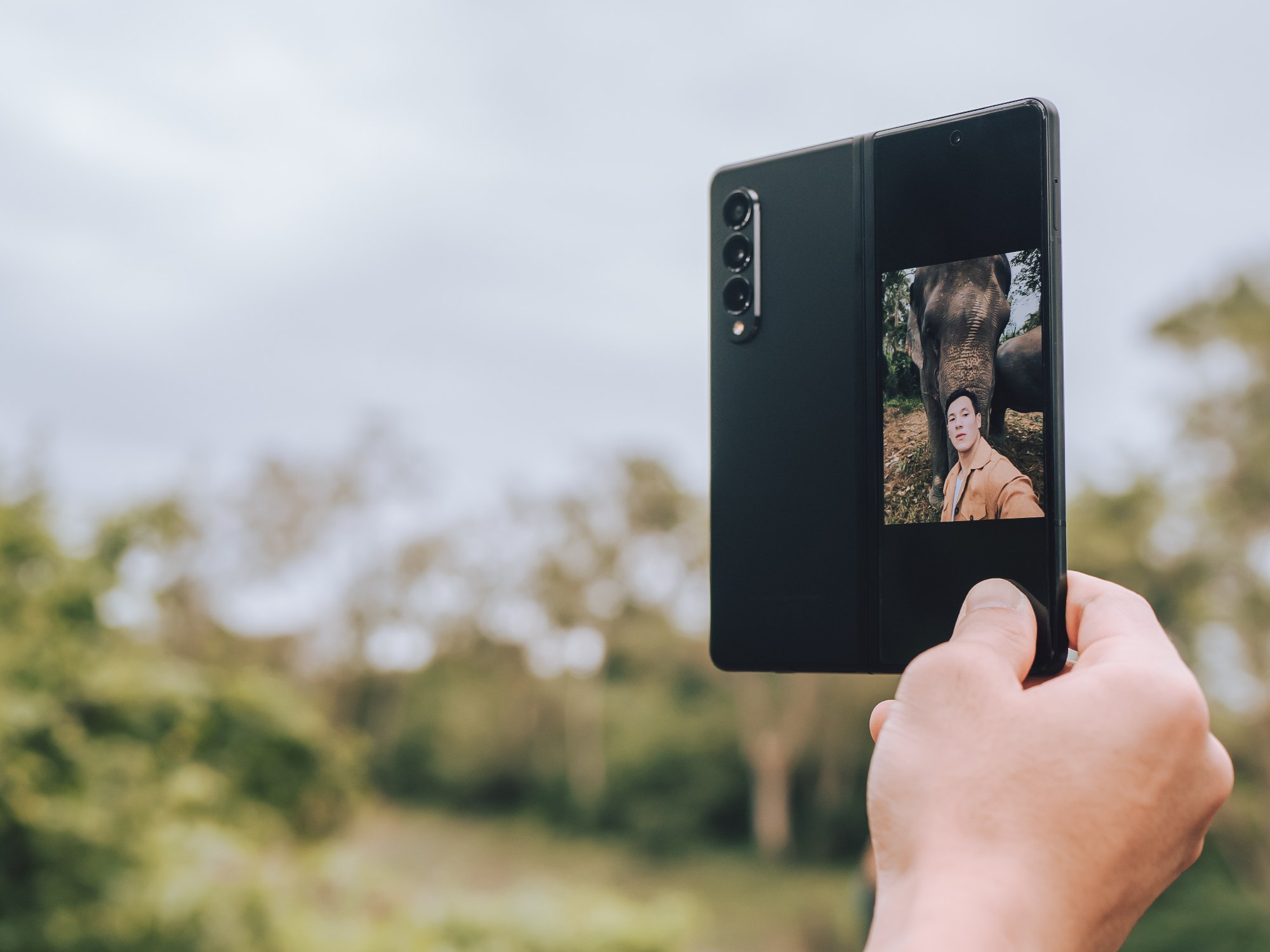 ‘Chiang Saen’ W/ Galaxy Z Fold3 5G