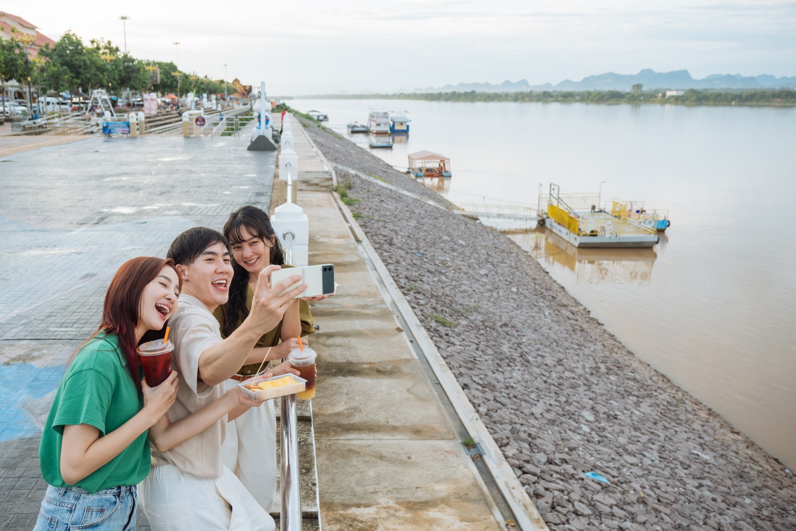 Local Short Trip to Sakon Nakhon &#038; Nakhon Phanom.