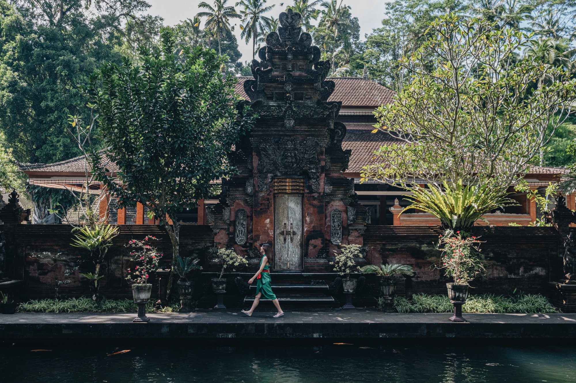 Immerse yourself in BALI Vibes.