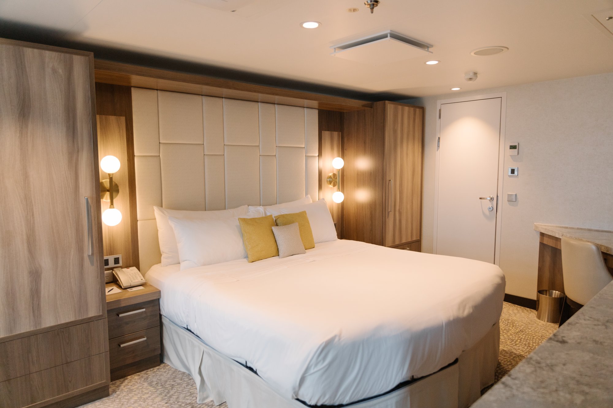 The Ultimate Cruising Escape ชวนล่องเรือสำราญข้ามมหาสมุทร แบบจัดเต็ม 5 วัน 4 คืน